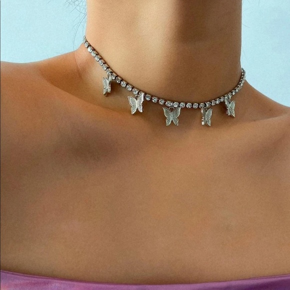 Necklace - Picture 2 of 2